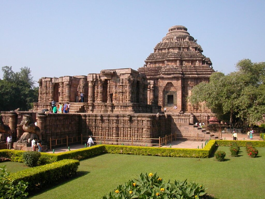 Tourist places in Odisha include the Konark Sun Temple.